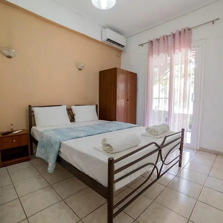 Apartment's Eleni Kamena Vourla
