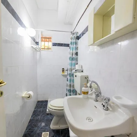 Apartment's Eleni Lejlighed Kamena Vourla