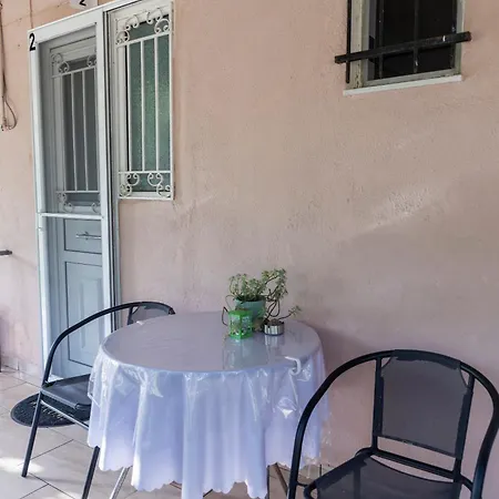 Appartamento Apartment's Eleni Kamena Vourla