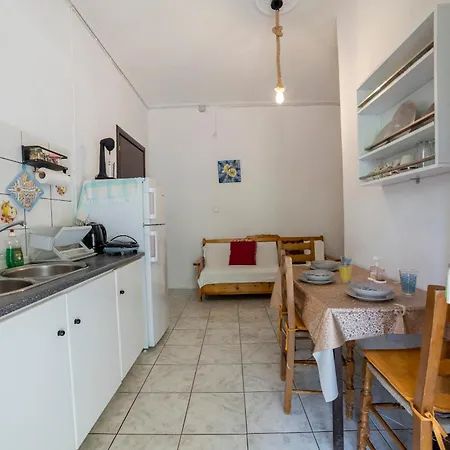 Apartment's Eleni Lejlighed