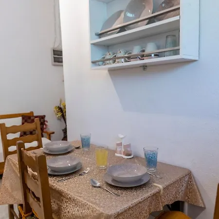Apartment's Eleni Lejlighed Kamena Vourla